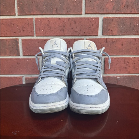 Jordan Women's Sneakers in Gray and White - Picture 5 of 10